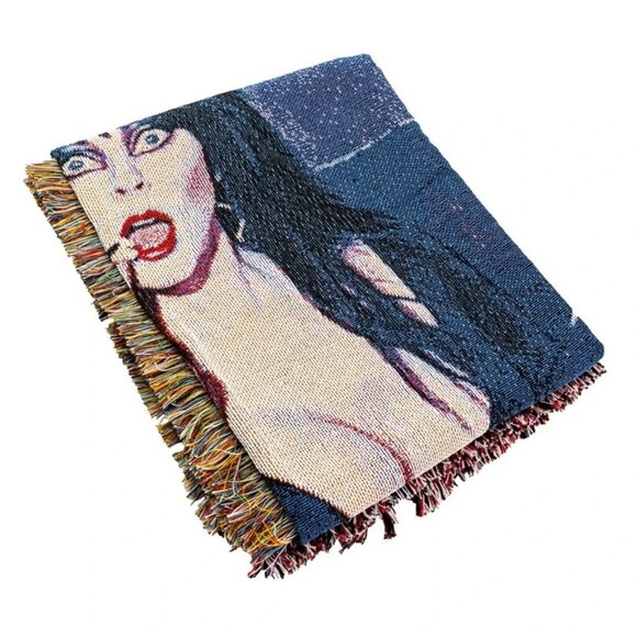 Elvira Throw Blanket Tapestry Mistress of the Dark Eating Popcorn Movie Theater - Picture 4 of 4